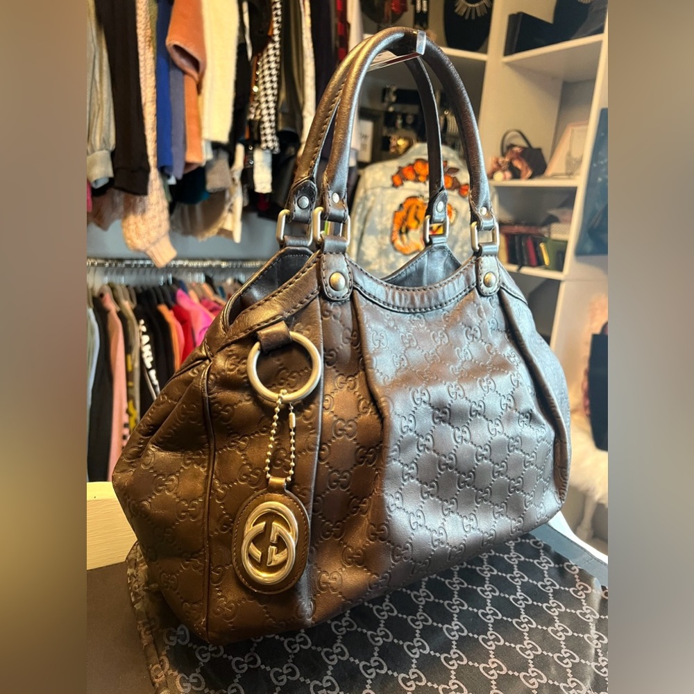Authentic Gucci handbag - Picture 2 of 15
